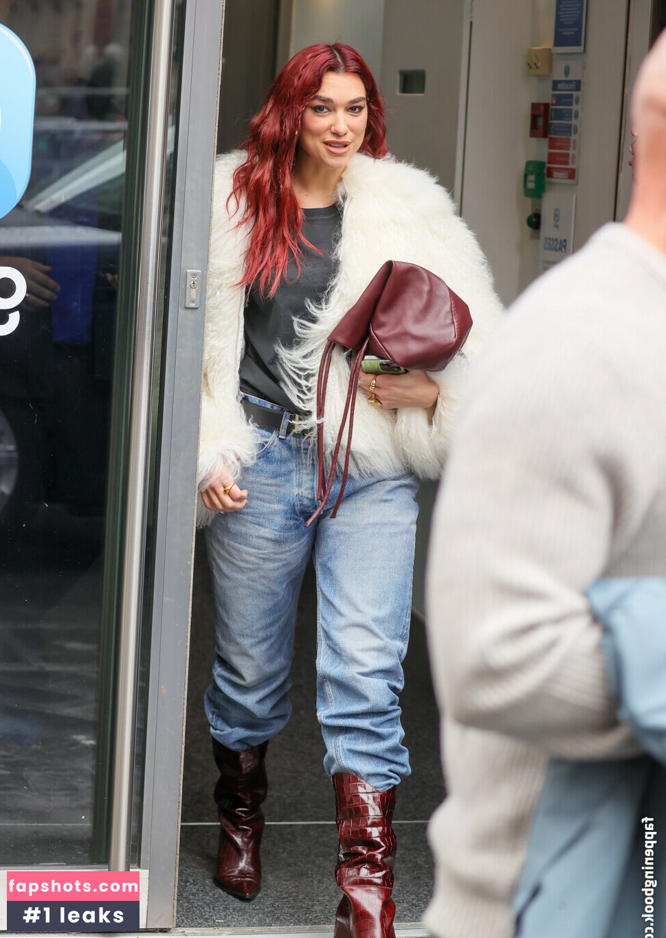 Dua Lipa gallery photo #2384