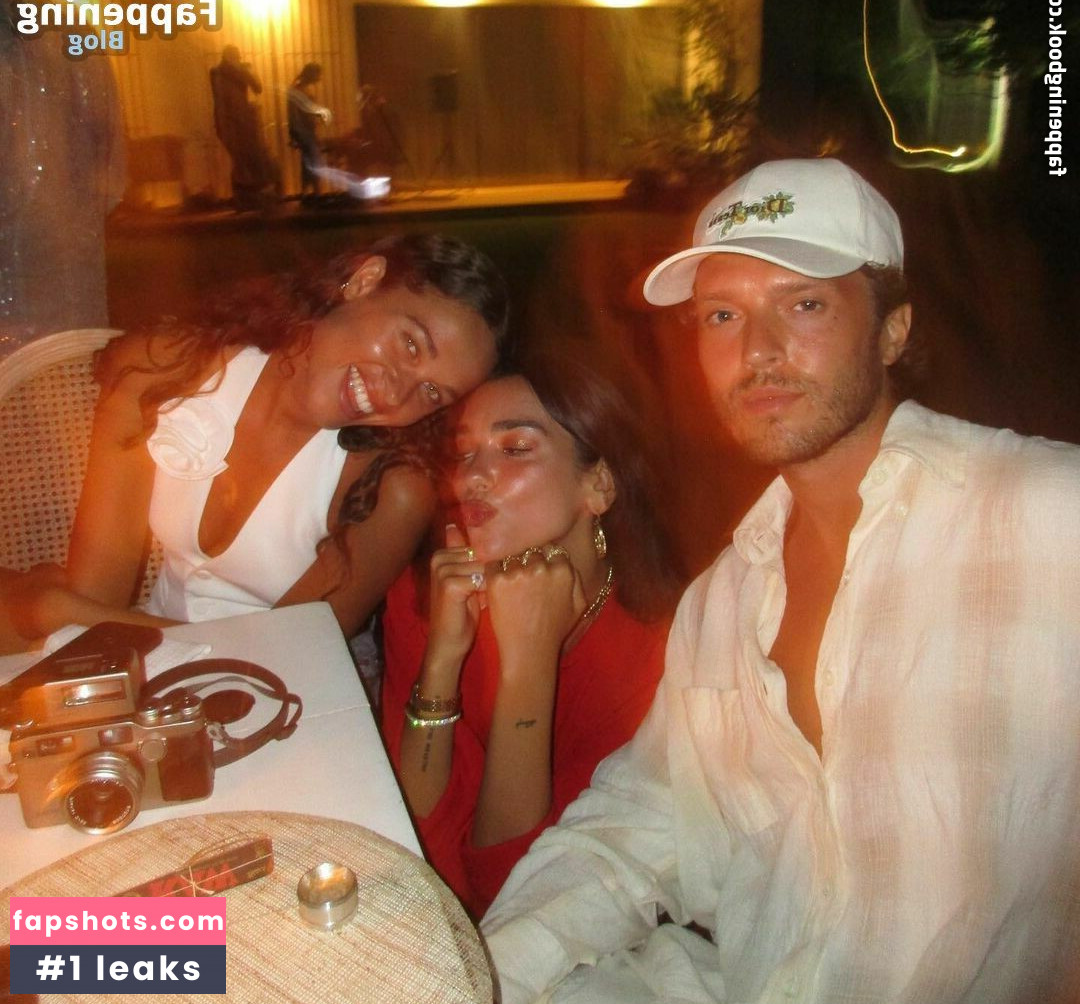 Dua Lipa gallery photo #2413