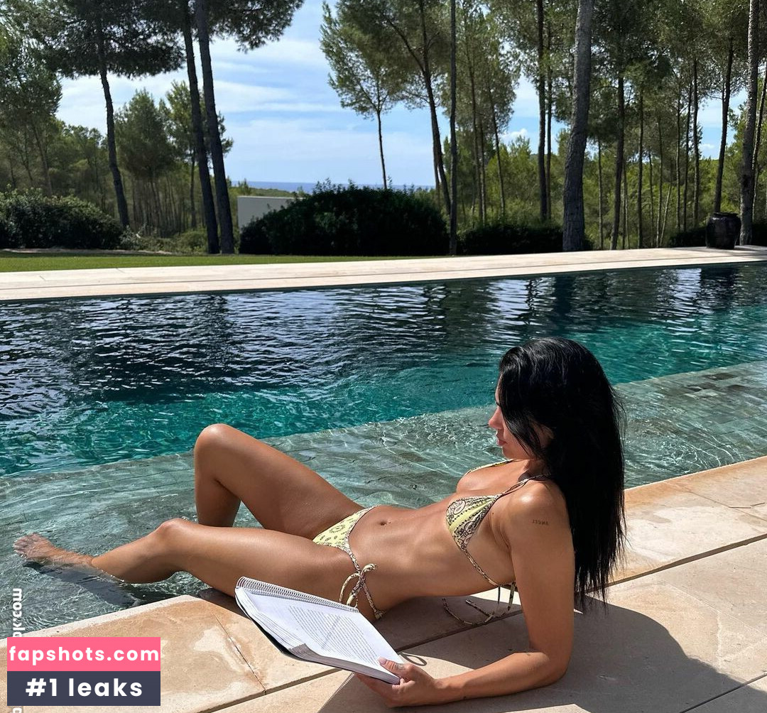 Dua Lipa gallery photo #2473