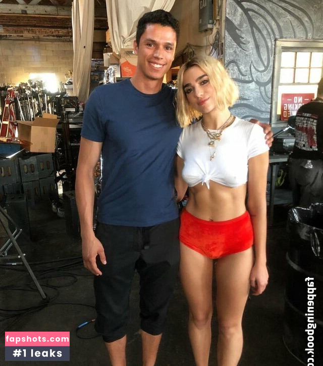 Dua Lipa gallery photo #2479