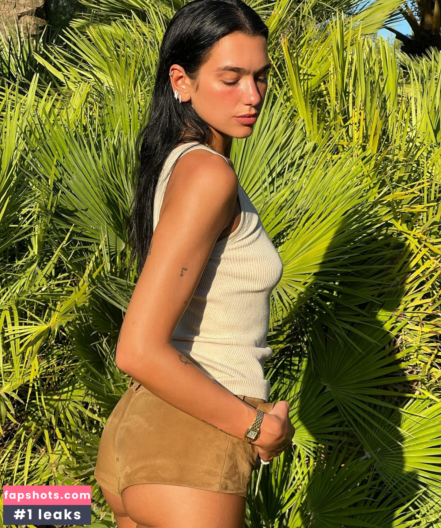 Dua Lipa gallery photo #2489