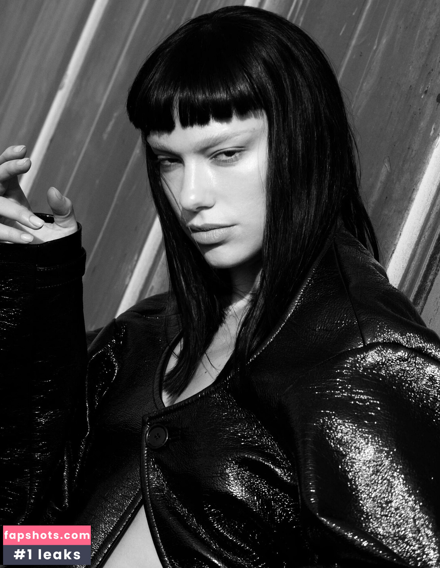 Dua Lipa gallery photo #2530