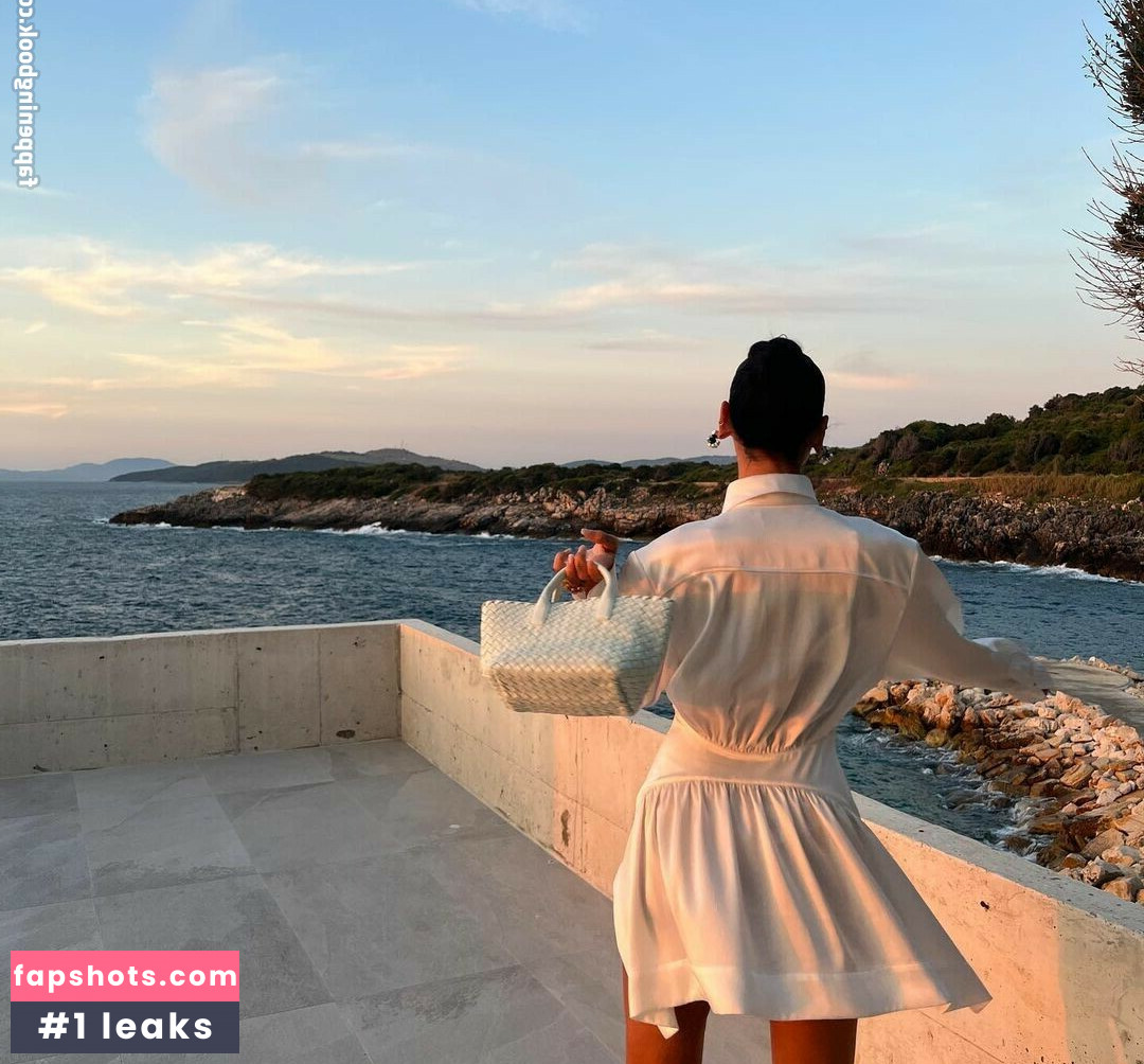 Dua Lipa gallery photo #2595