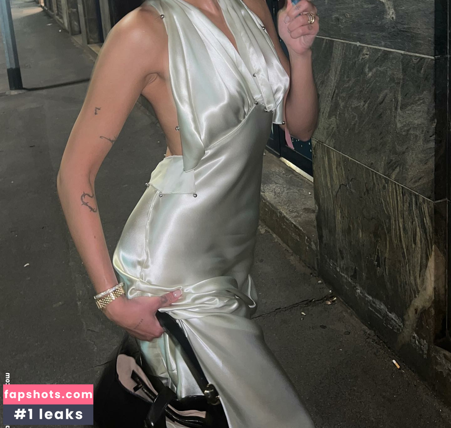 Dua Lipa gallery photo #2632