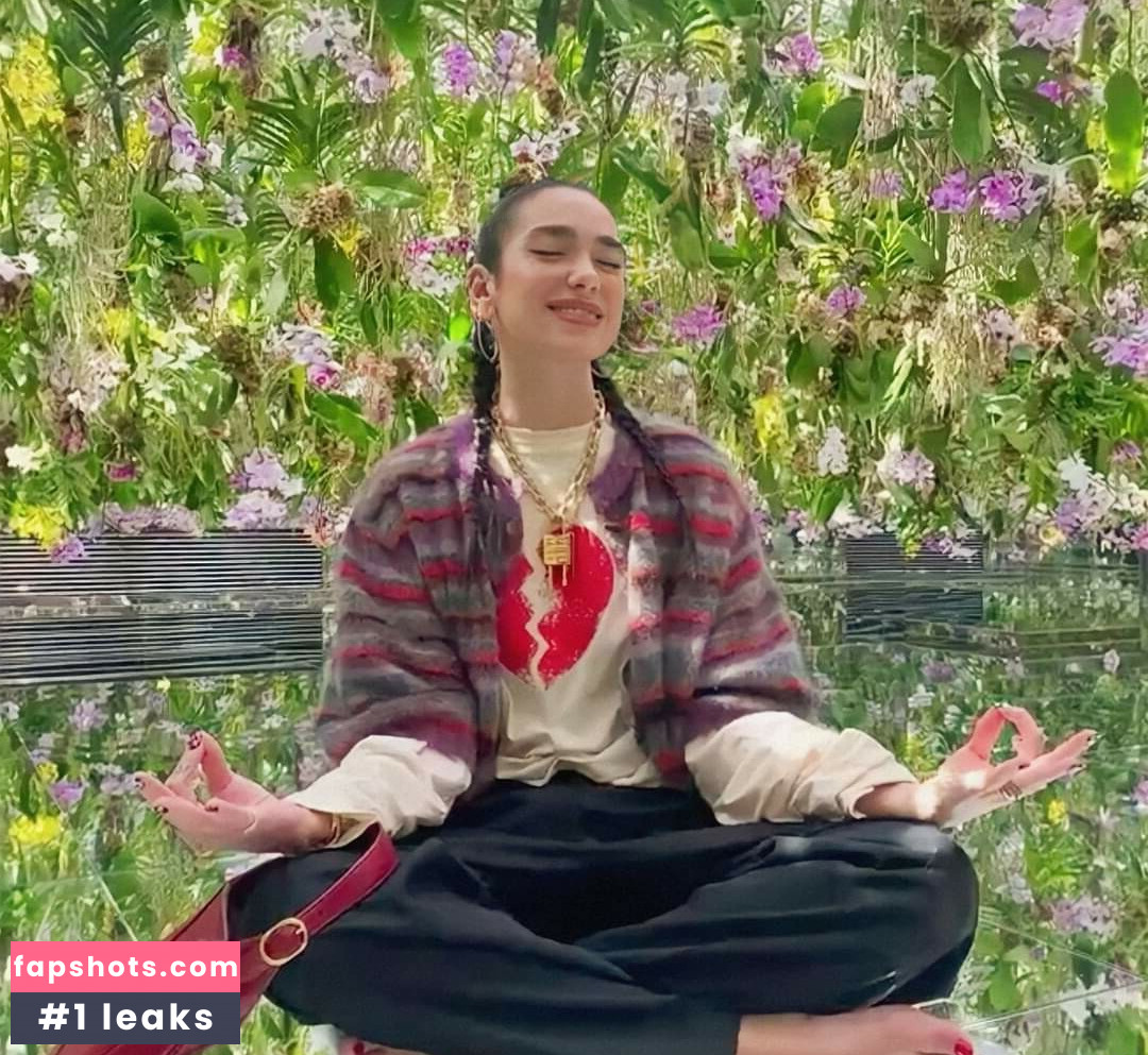Dua Lipa gallery photo #2648