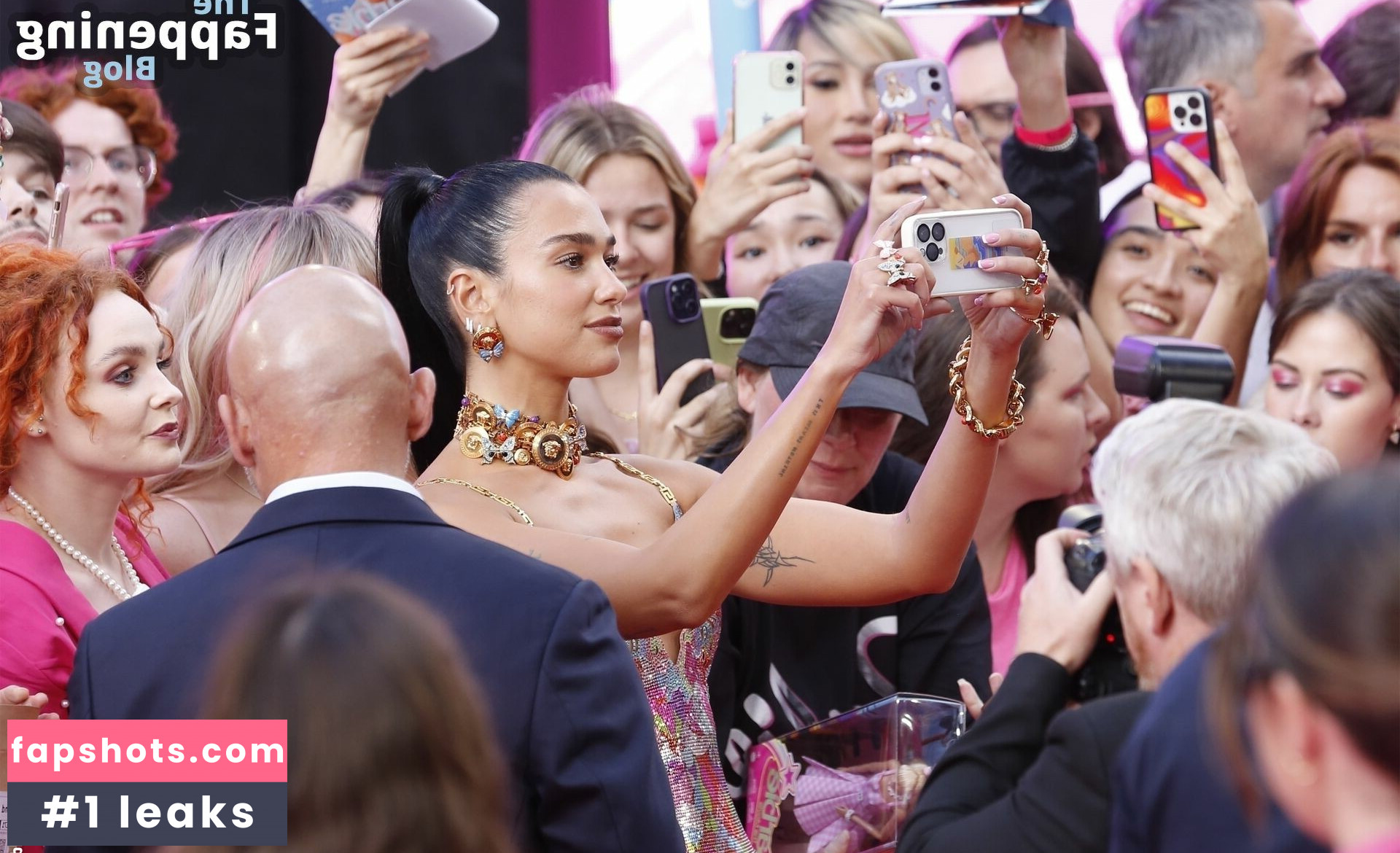 Dua Lipa gallery photo #2674