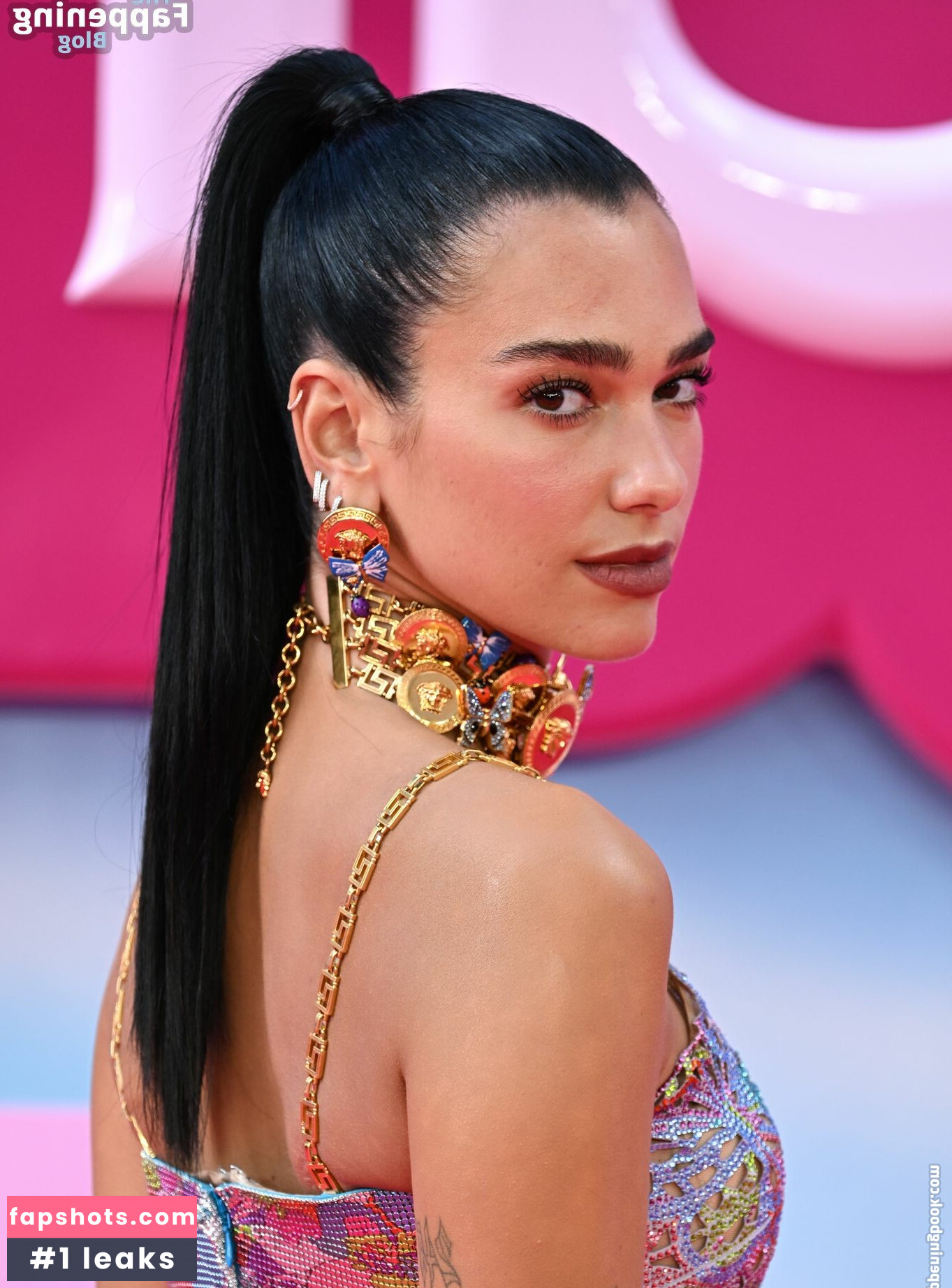 Dua Lipa gallery photo #2722