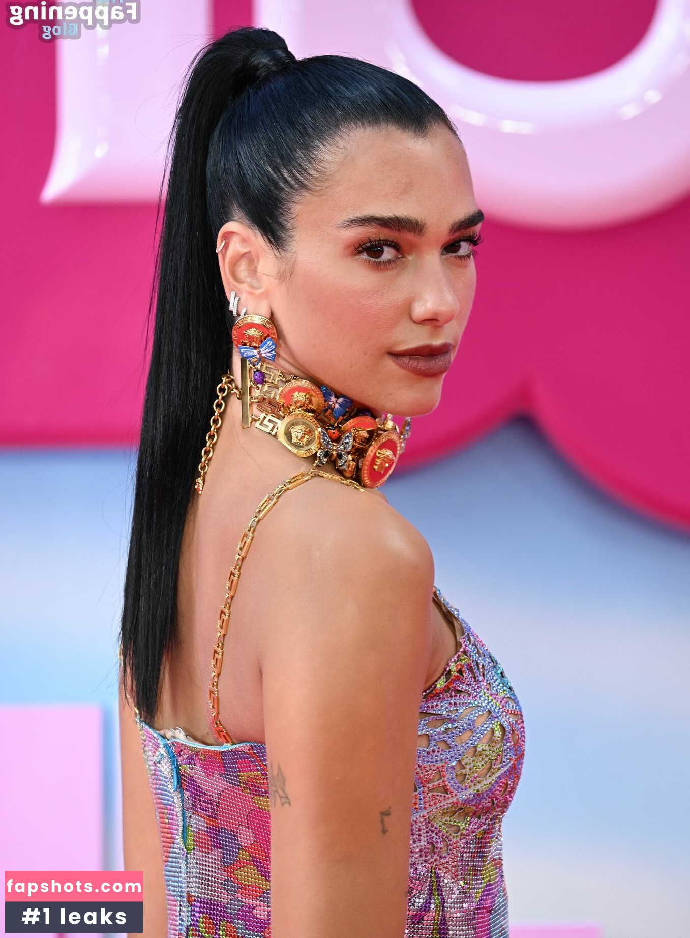 Dua Lipa gallery photo #2725