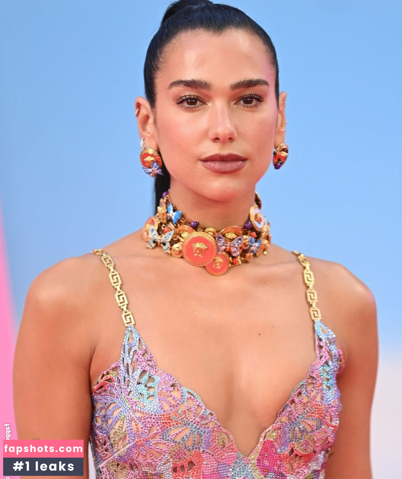 Dua Lipa gallery photo #2750