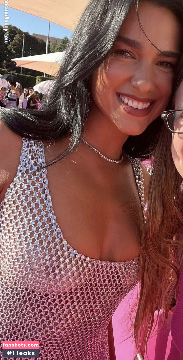 Dua Lipa gallery photo #2911