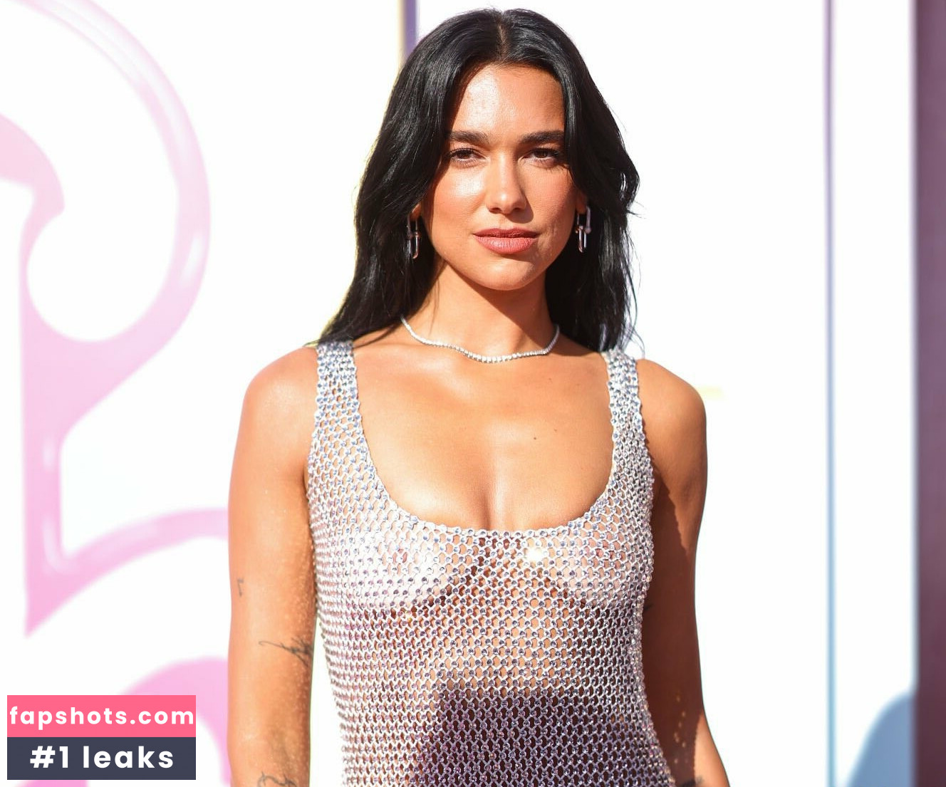 Dua Lipa gallery photo #2923