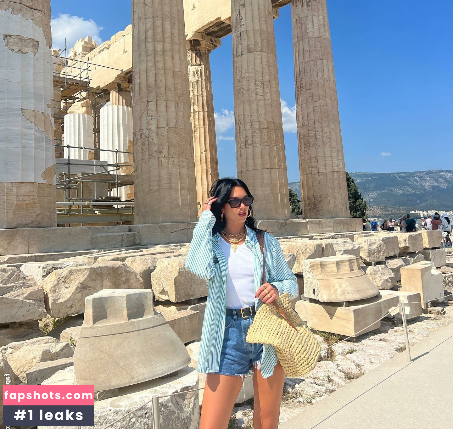 Dua Lipa gallery photo #2950