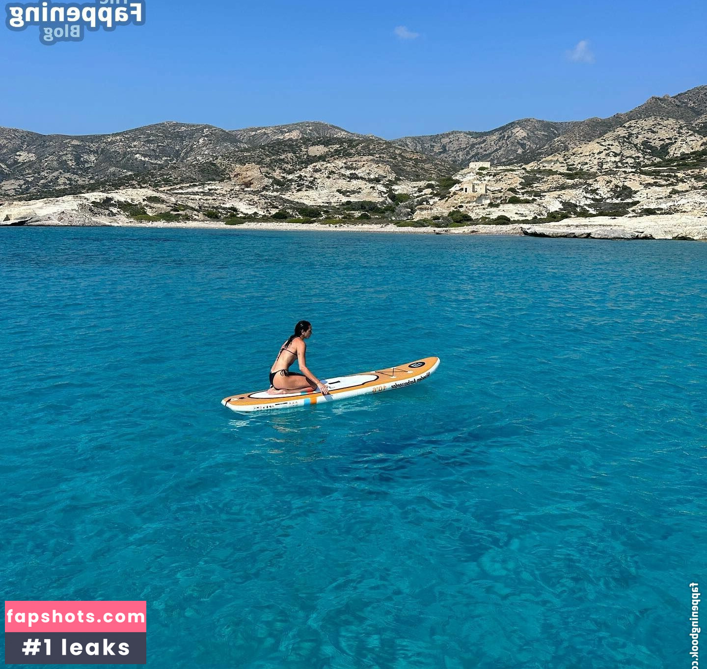 Dua Lipa gallery photo #2961