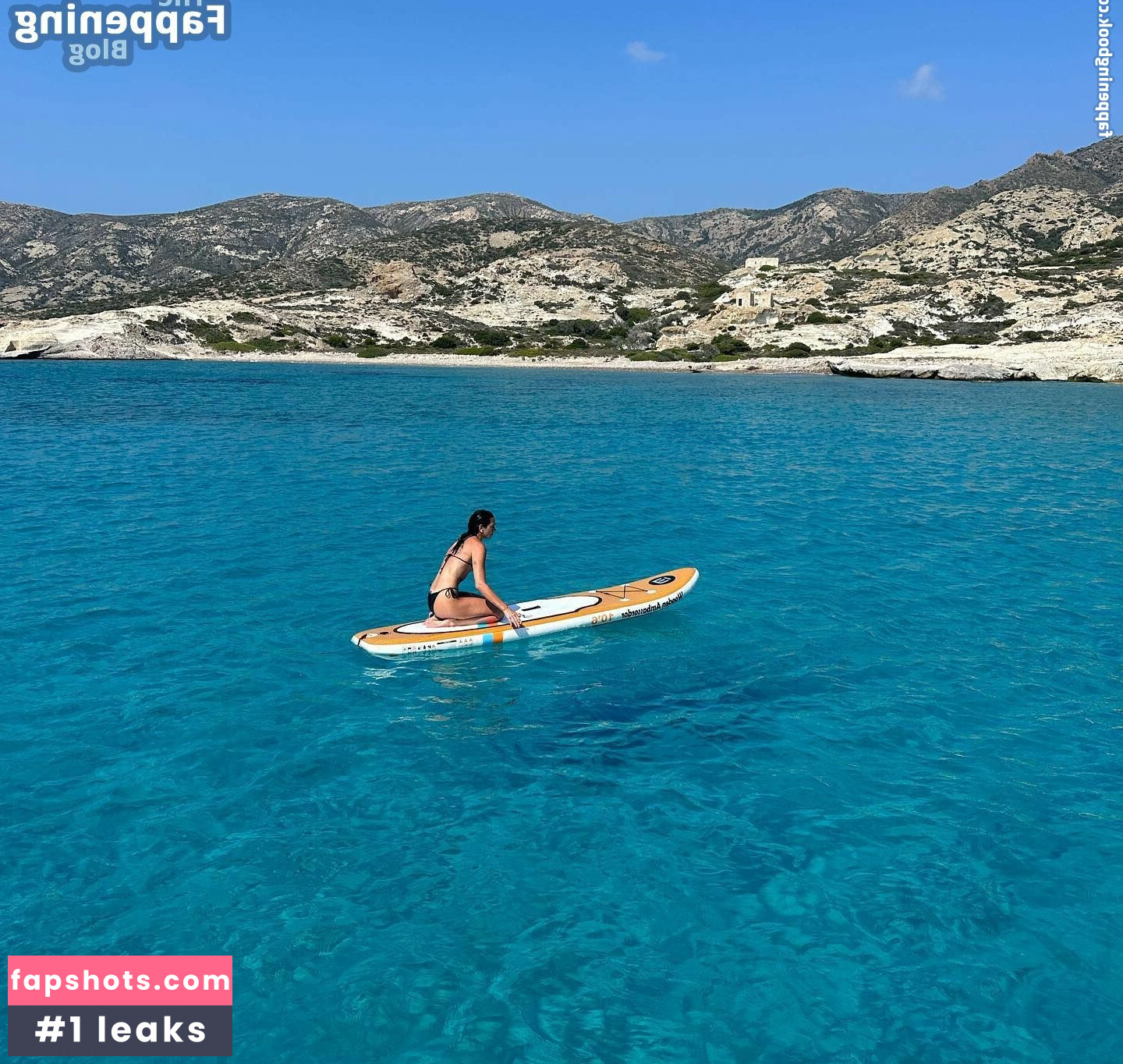 Dua Lipa gallery photo #2978