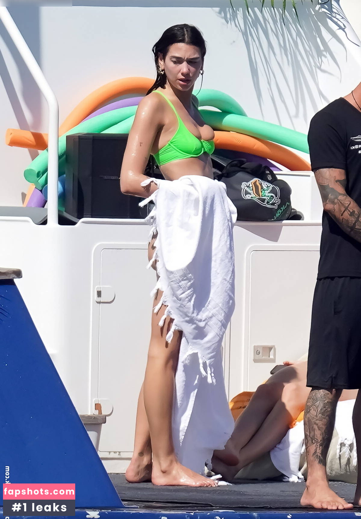 Dua Lipa gallery photo #299