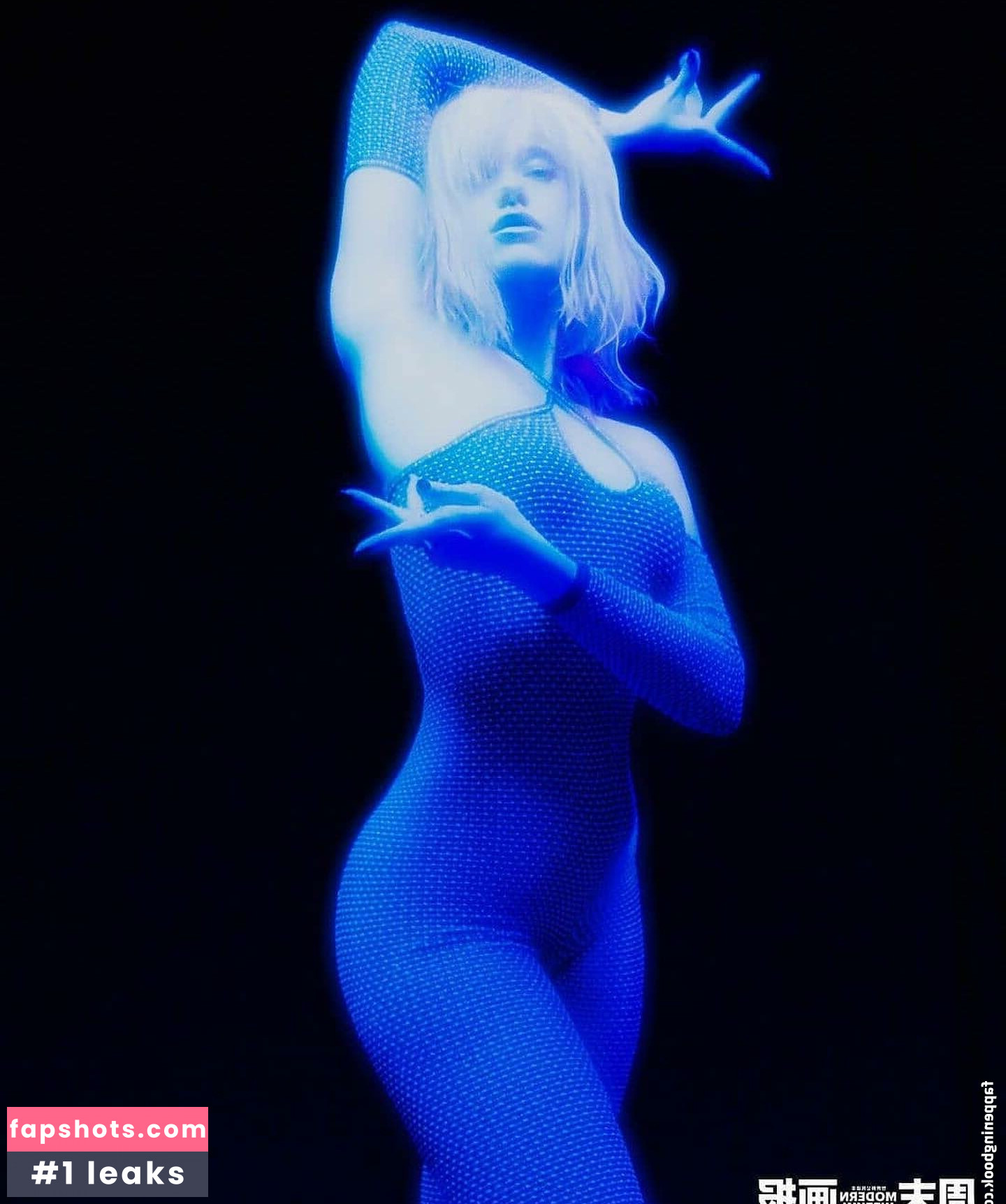 Dua Lipa gallery photo #3008