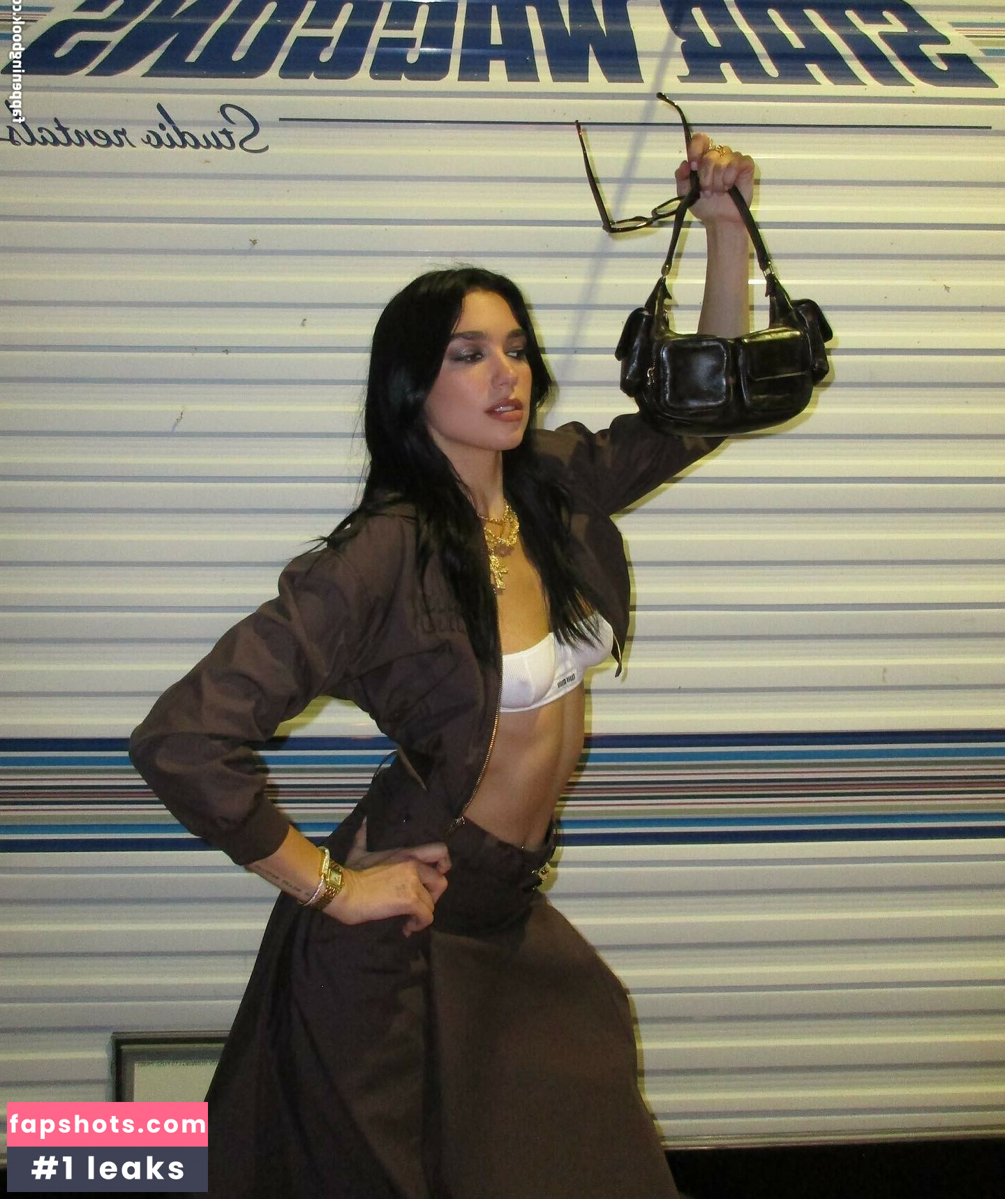 Dua Lipa gallery photo #3023