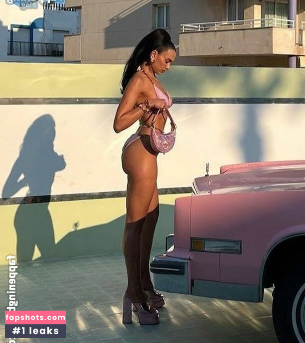 Dua Lipa gallery photo #3039