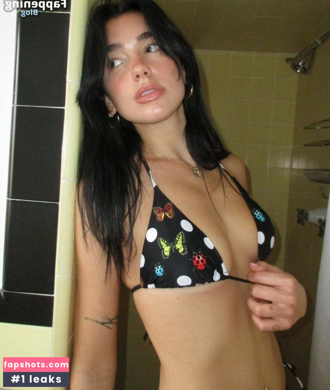Dua Lipa gallery photo #3055