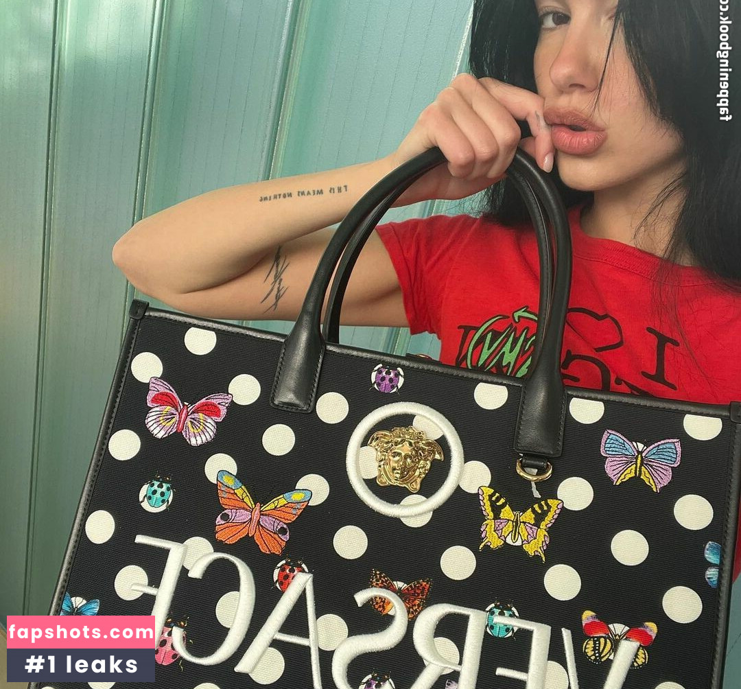 Dua Lipa gallery photo #3079