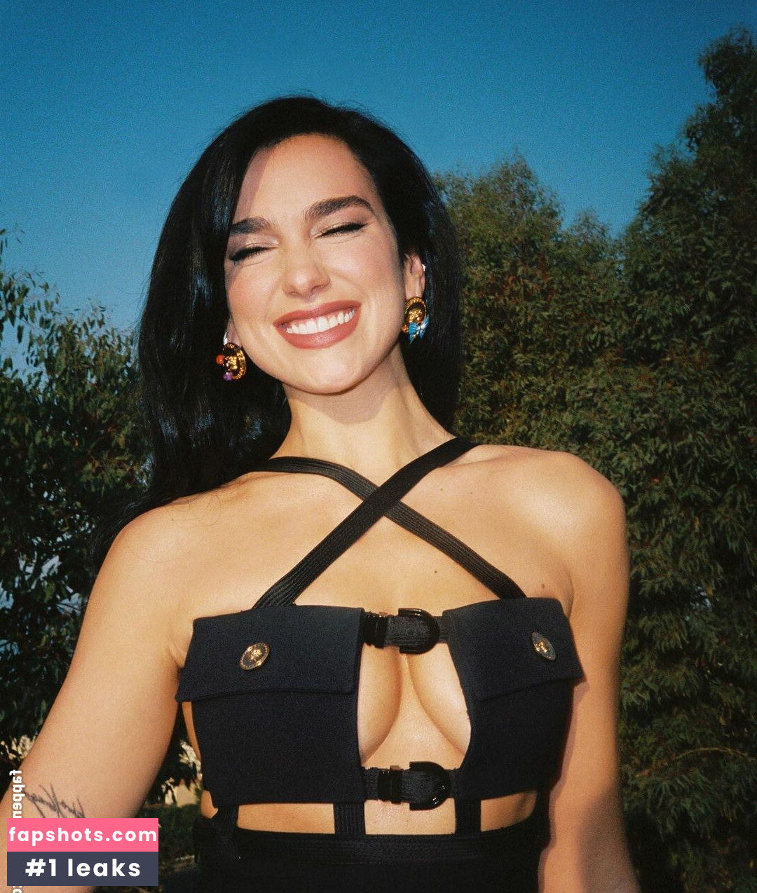 Dua Lipa gallery photo #3095