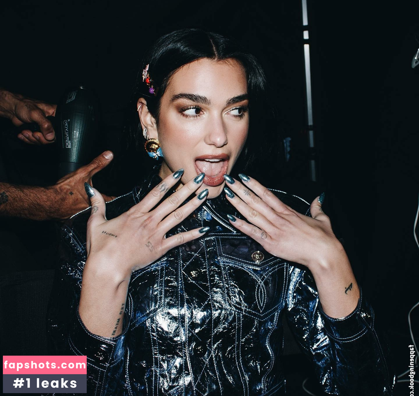 Dua Lipa gallery photo #3098