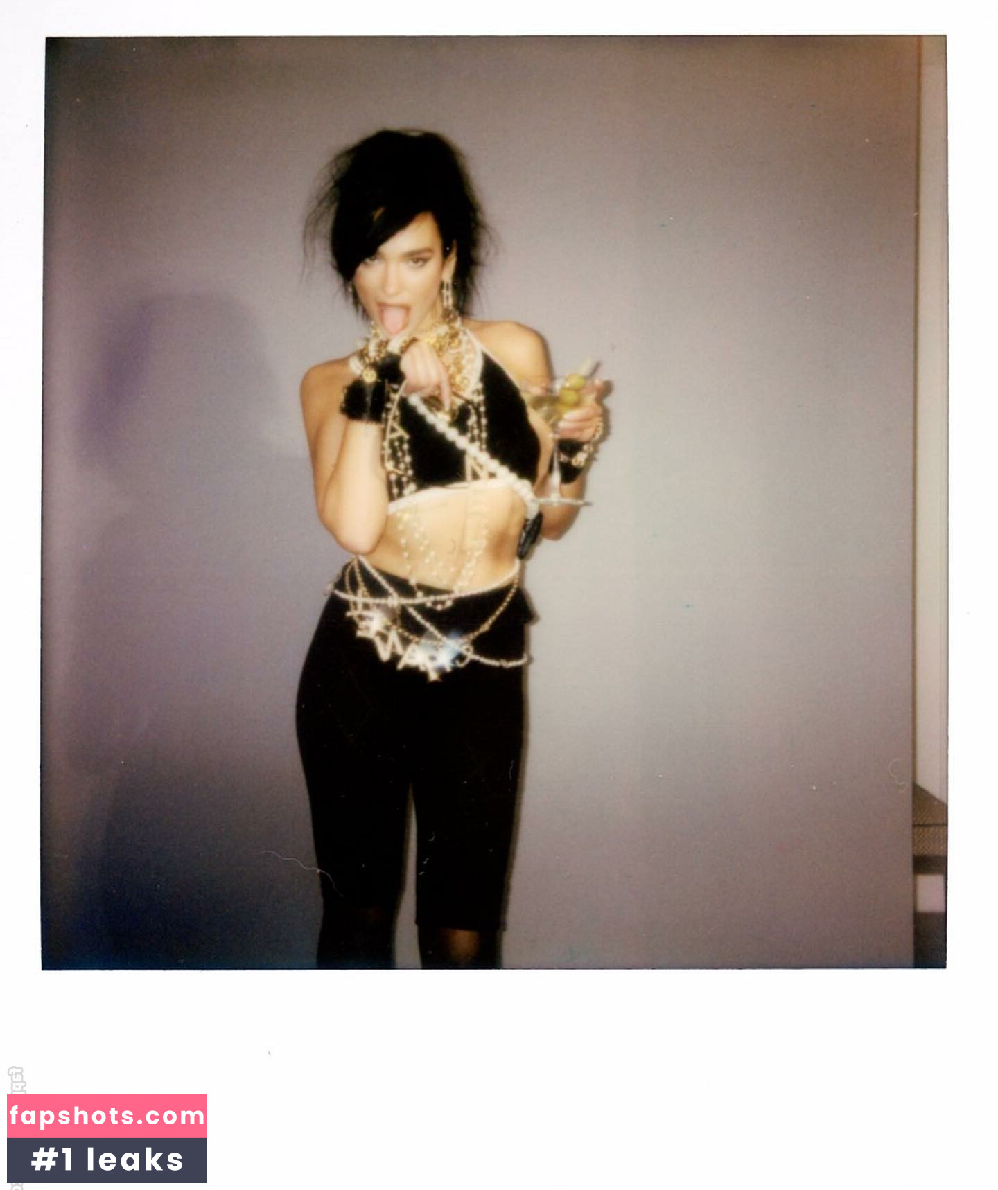 Dua Lipa gallery photo #3155