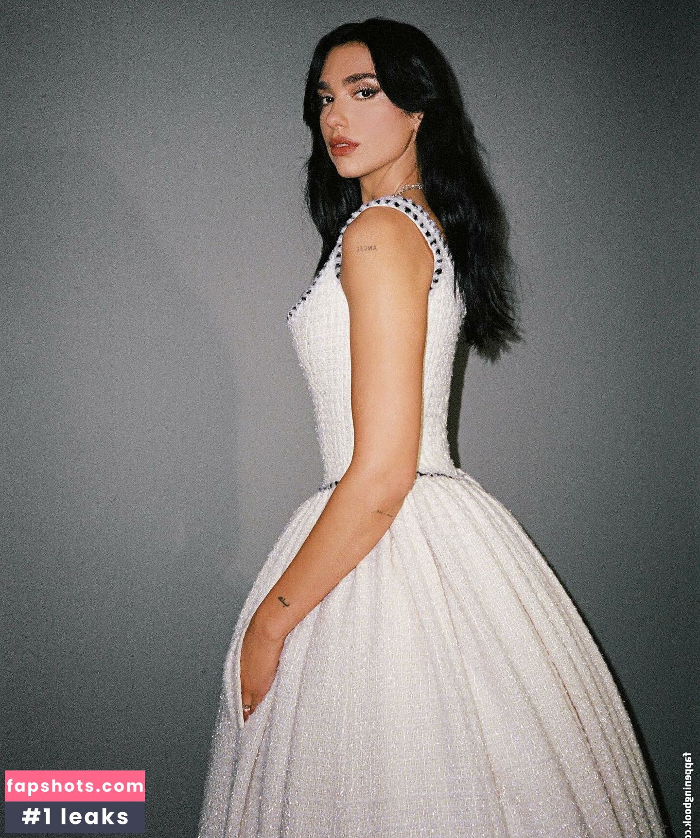Dua Lipa gallery photo #3161
