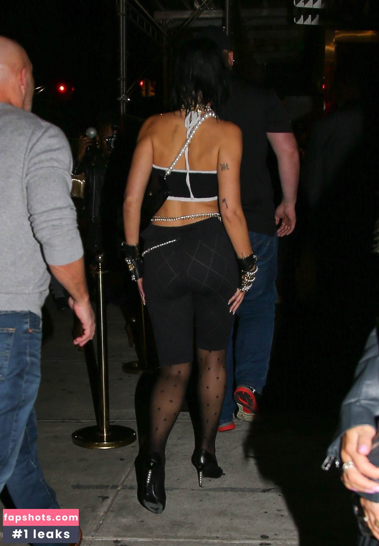 Dua Lipa gallery photo #3162