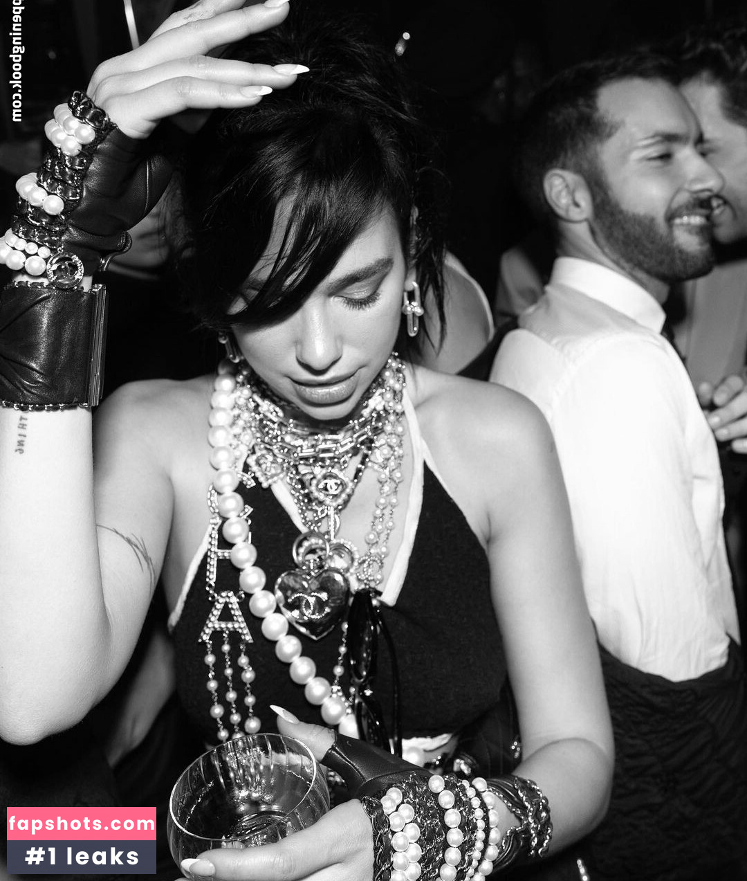Dua Lipa gallery photo #3175