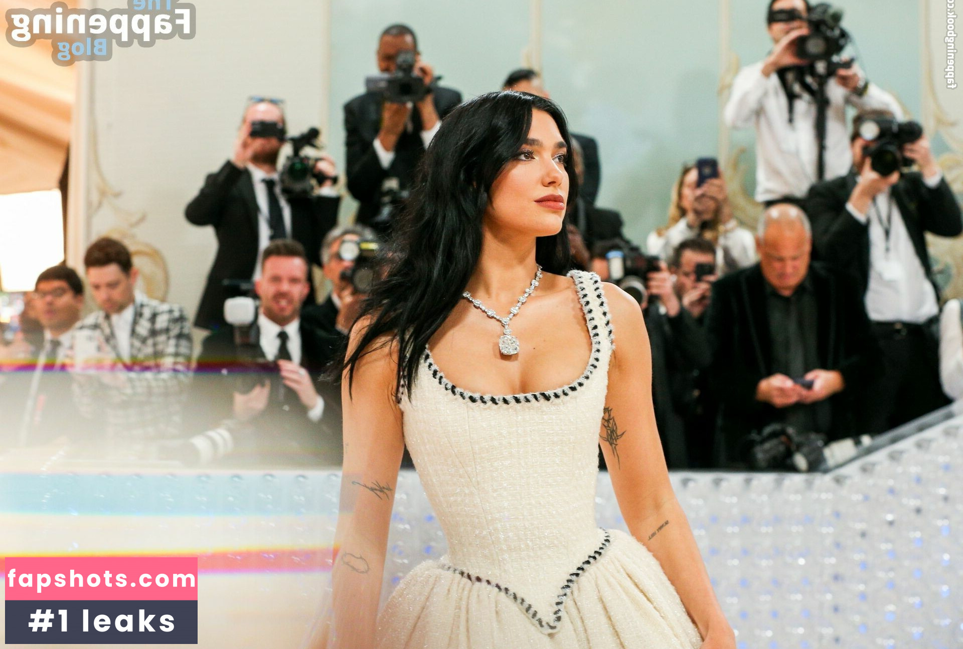 Dua Lipa gallery photo #3190