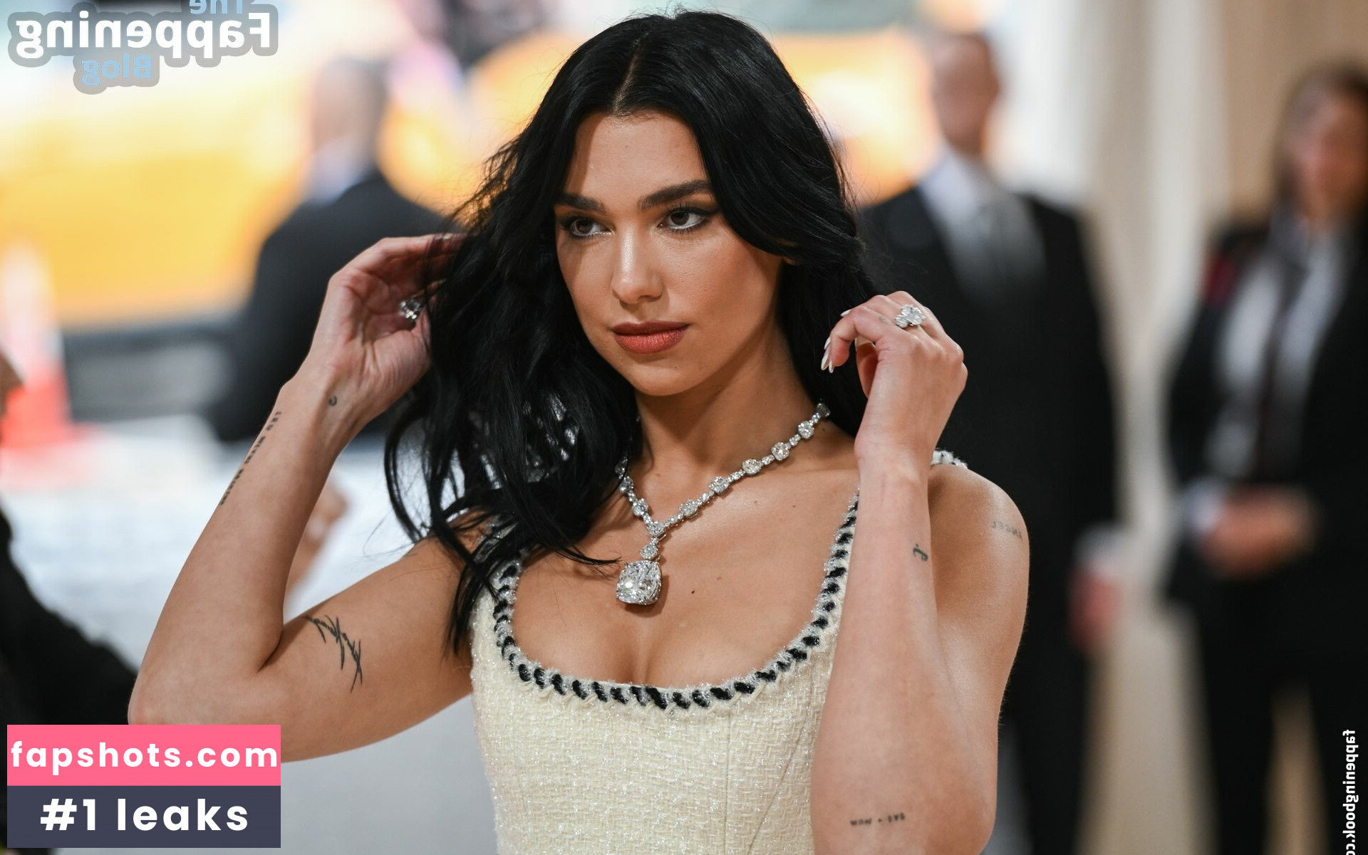 Dua Lipa gallery photo #3199