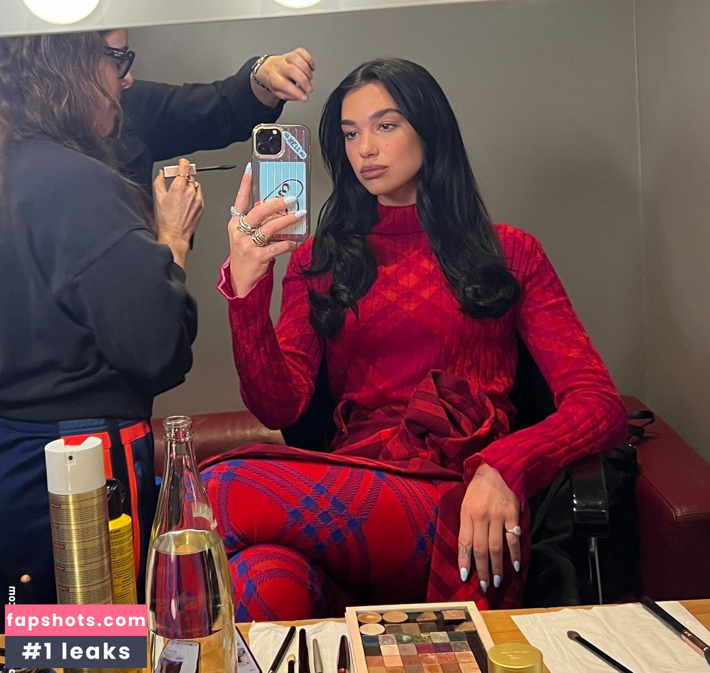 Dua Lipa gallery photo #3295