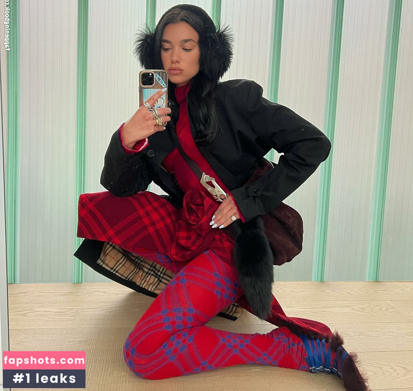 Dua Lipa gallery photo #3296