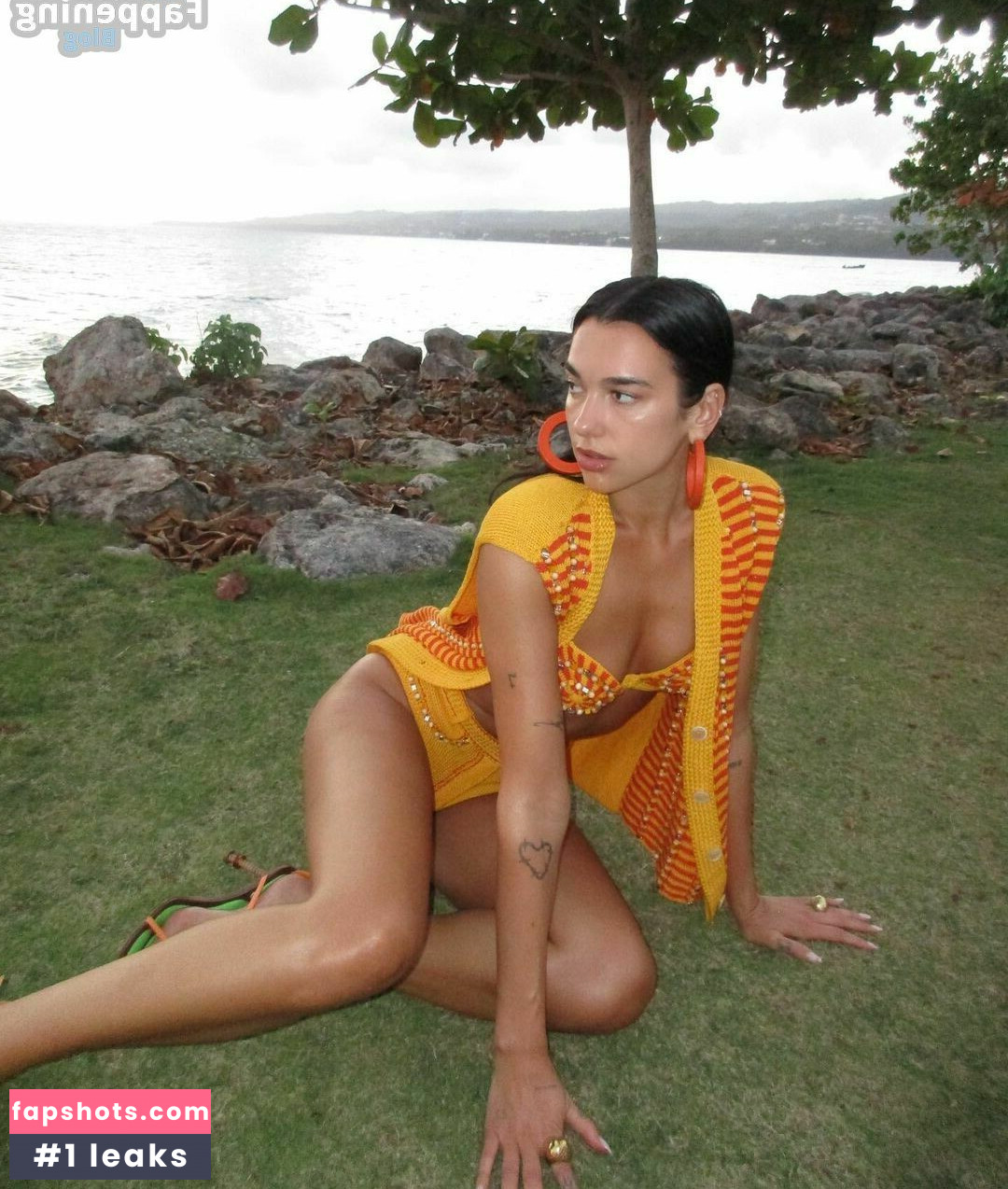 Dua Lipa gallery photo #3316