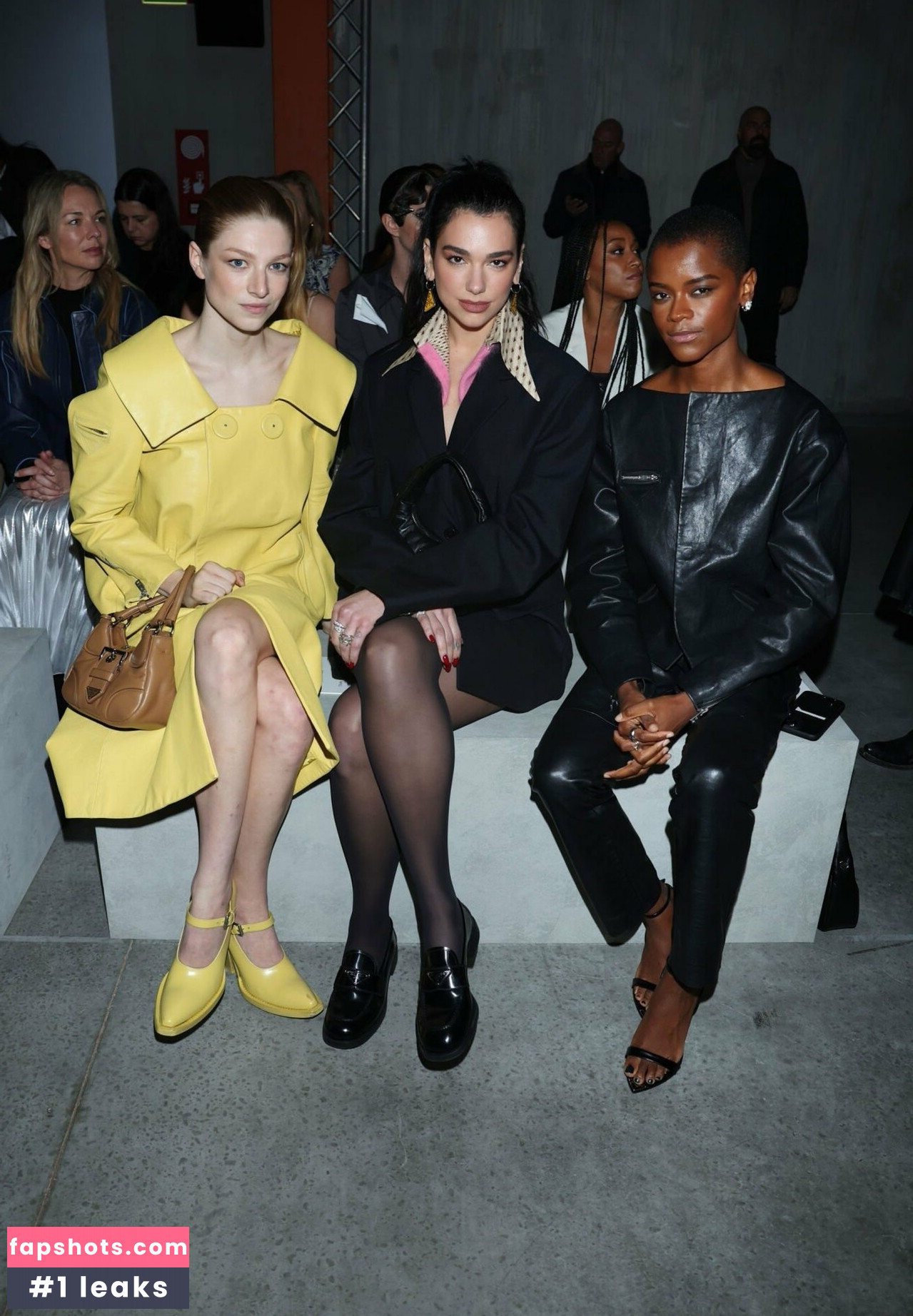 Dua Lipa gallery photo #3350