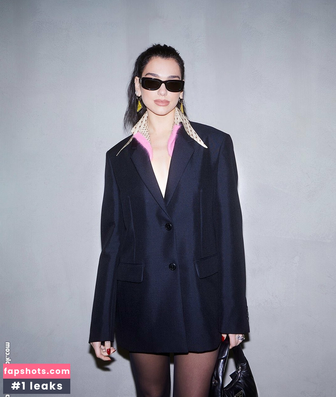 Dua Lipa gallery photo #3354