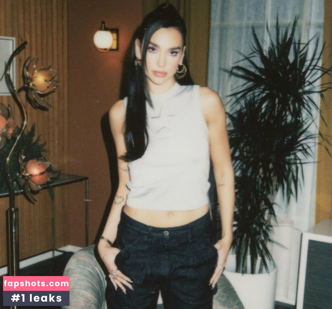Dua Lipa gallery photo #3560