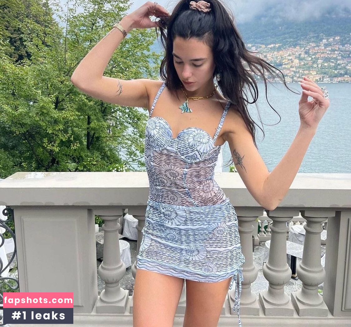 Dua Lipa gallery photo #3573