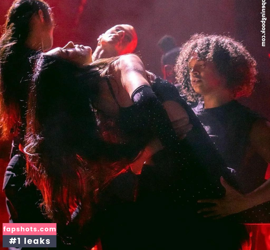 Dua Lipa gallery photo #3596