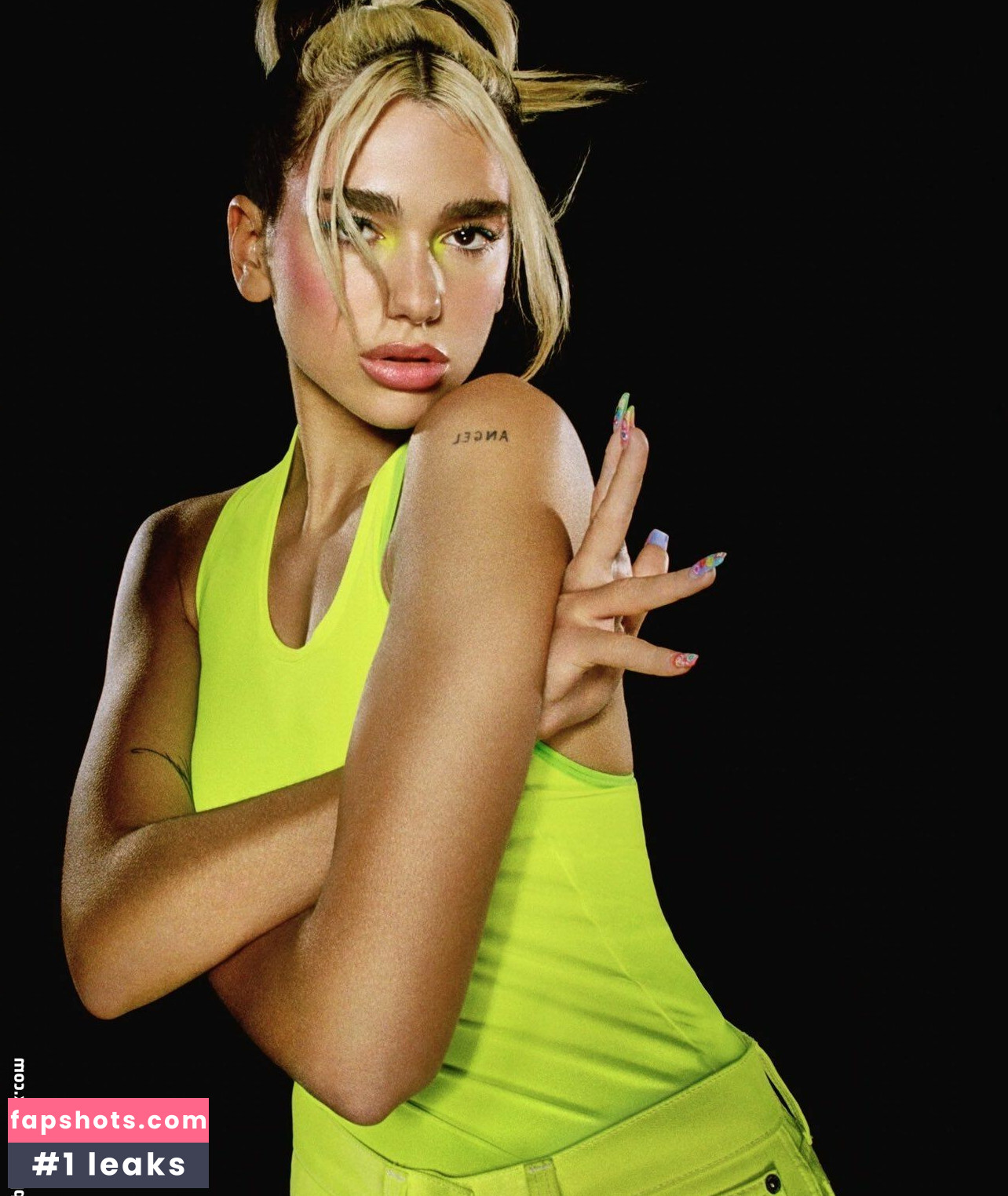 Dua Lipa gallery photo #3656