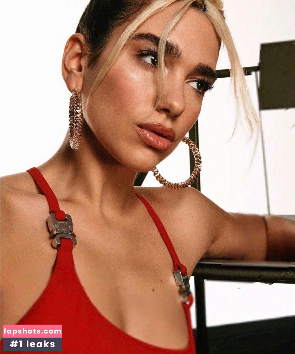 Dua Lipa gallery photo #3670