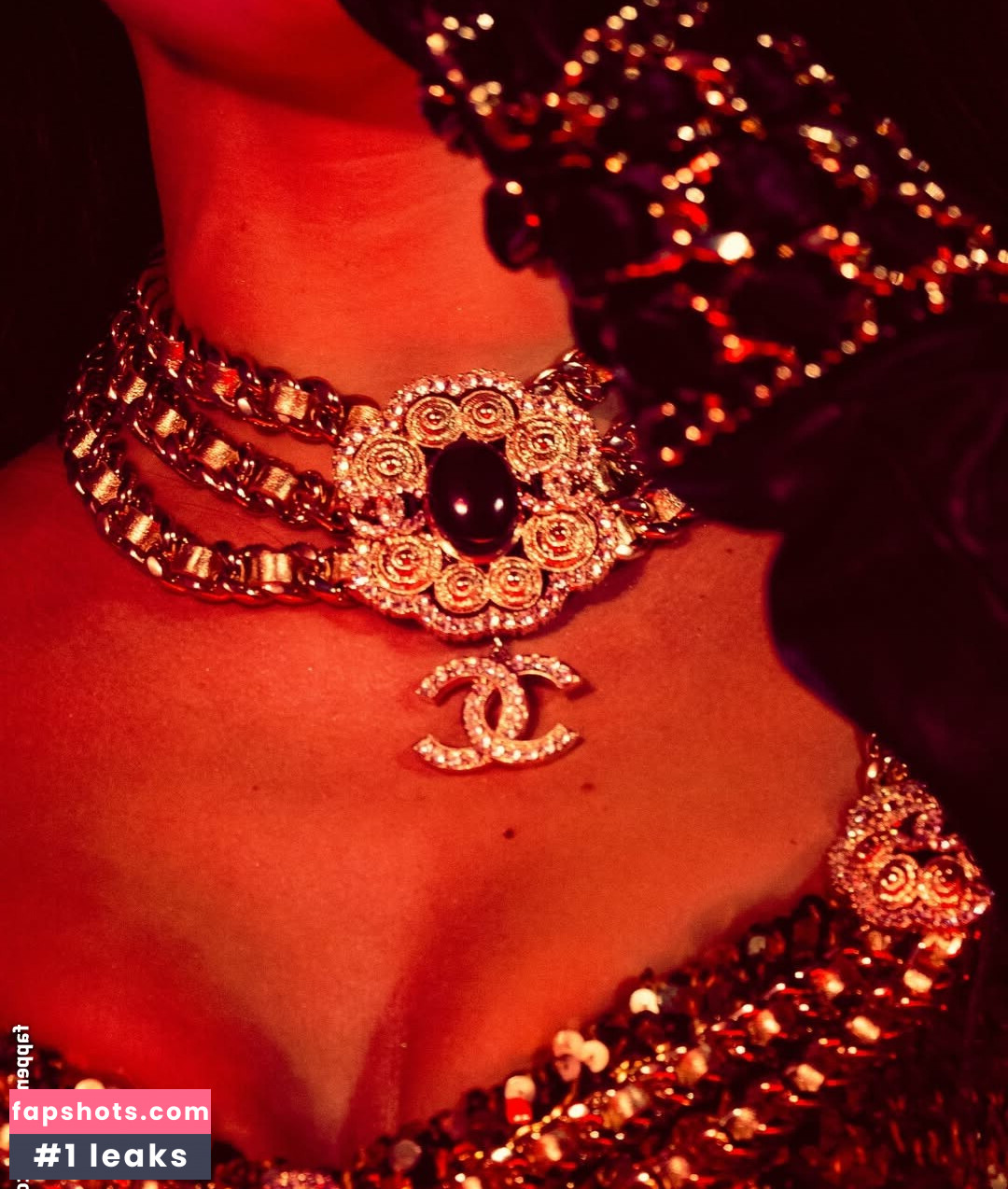 Dua Lipa gallery photo #38