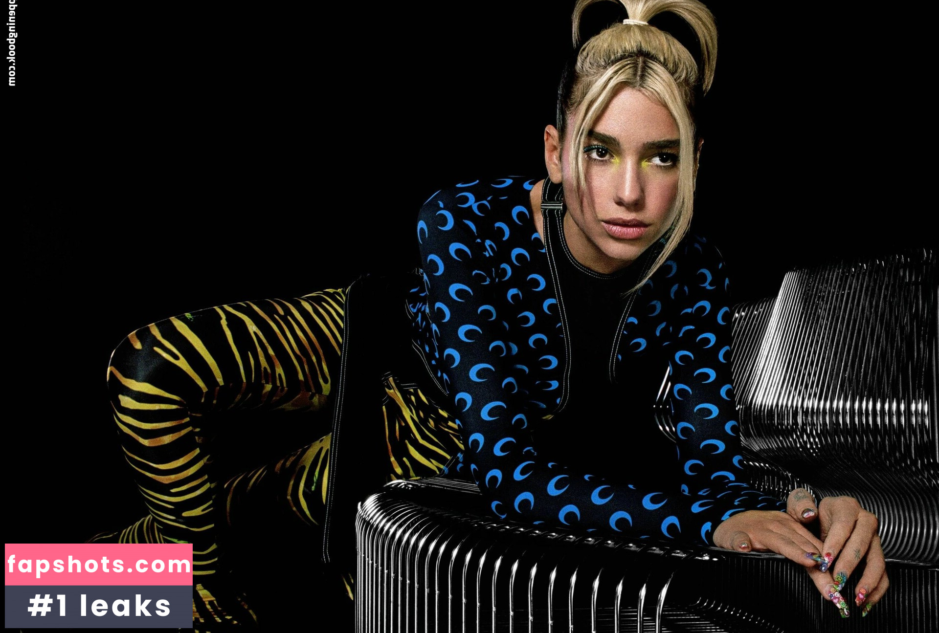 Dua Lipa gallery photo #3703