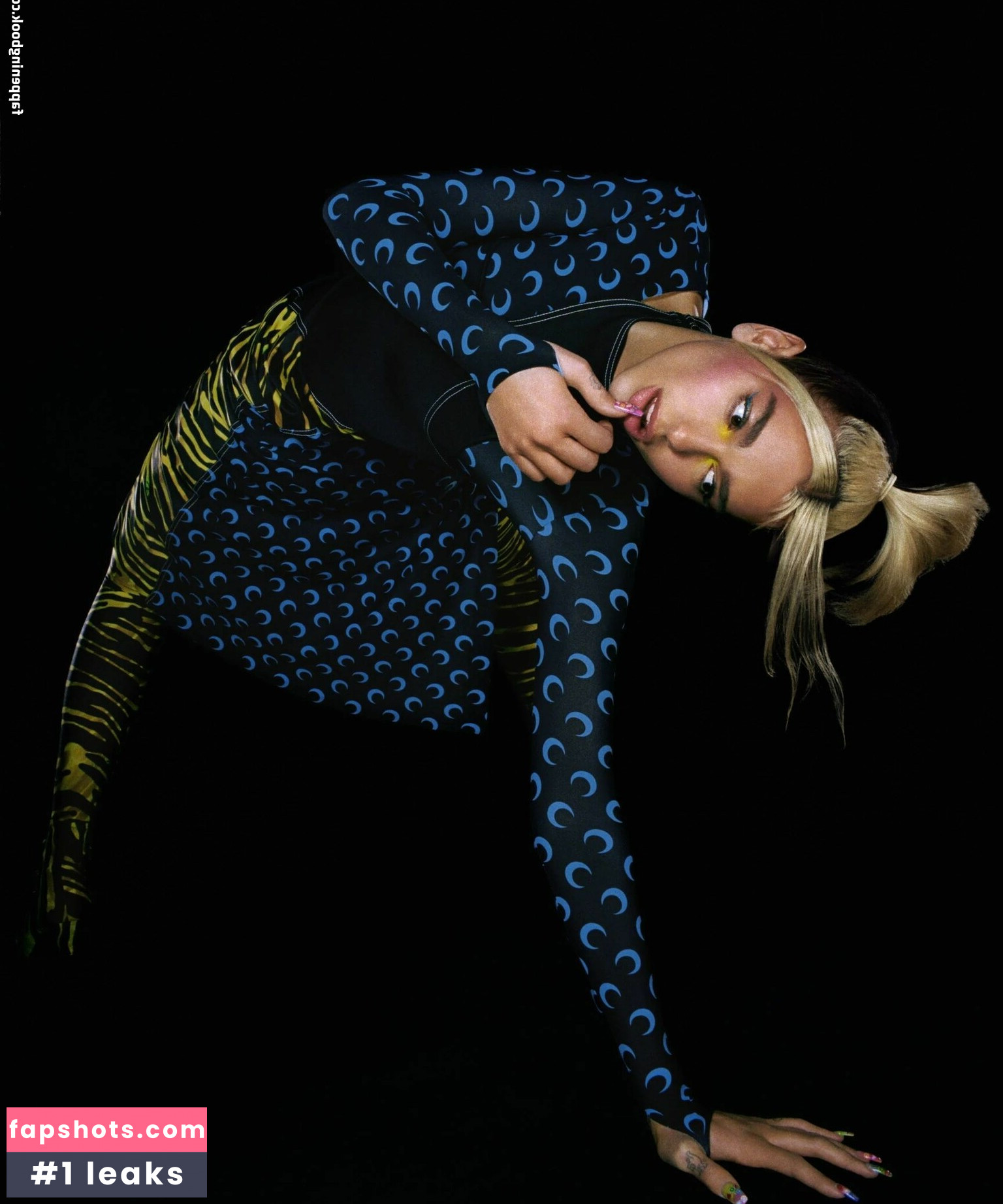 Dua Lipa gallery photo #3706