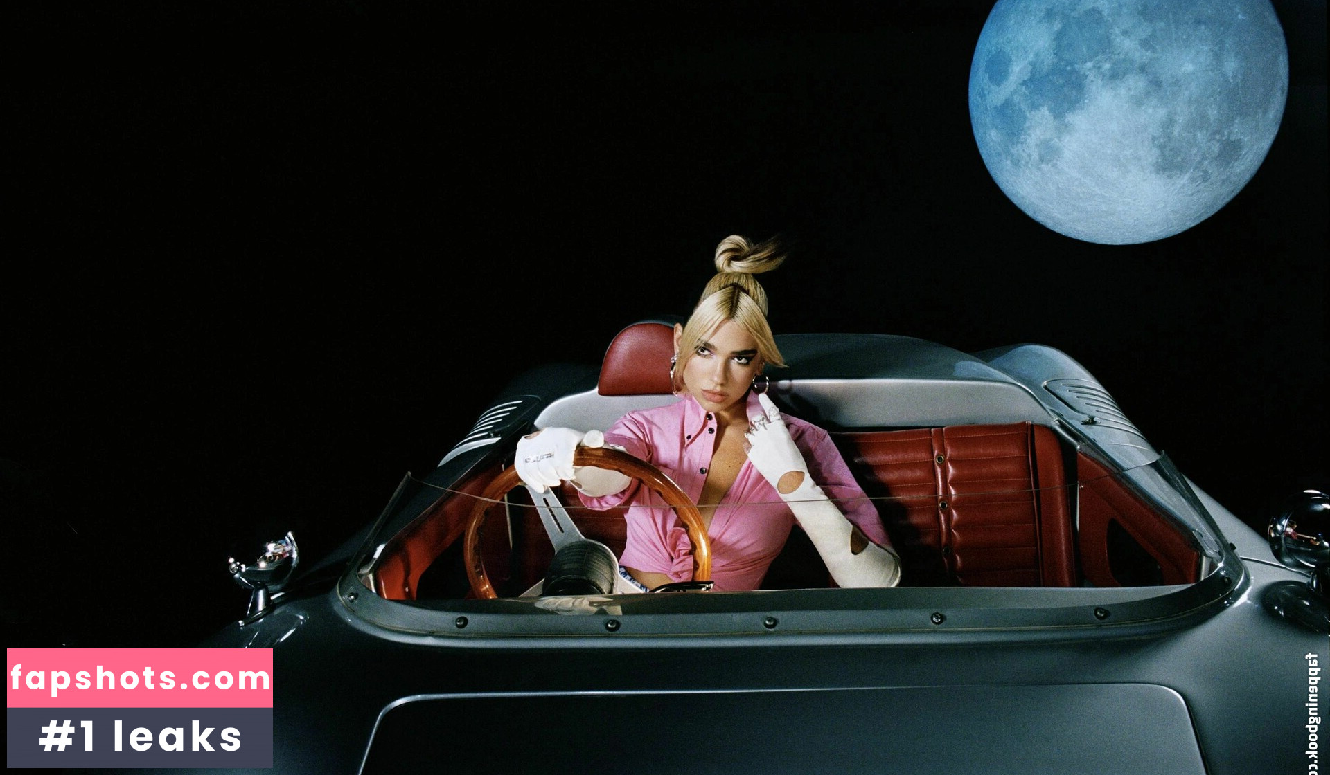 Dua Lipa gallery photo #3726