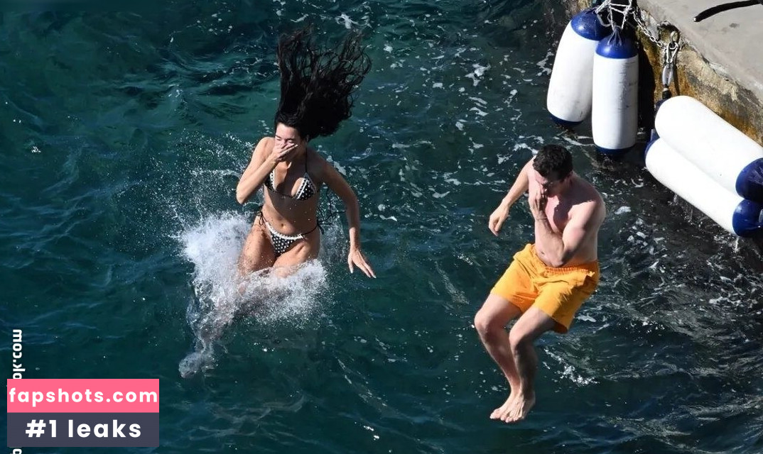 Dua Lipa gallery photo #374