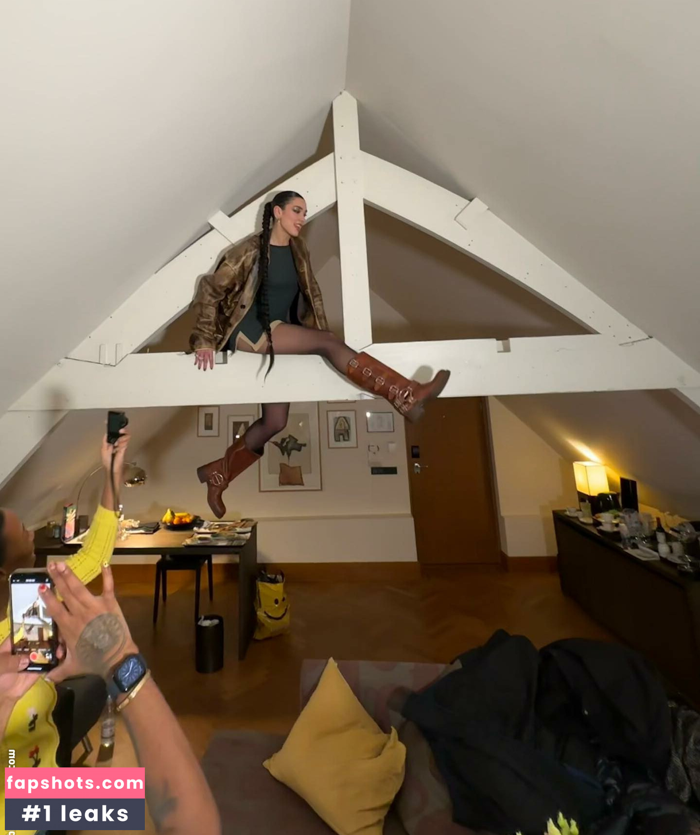 Dua Lipa gallery photo #3777