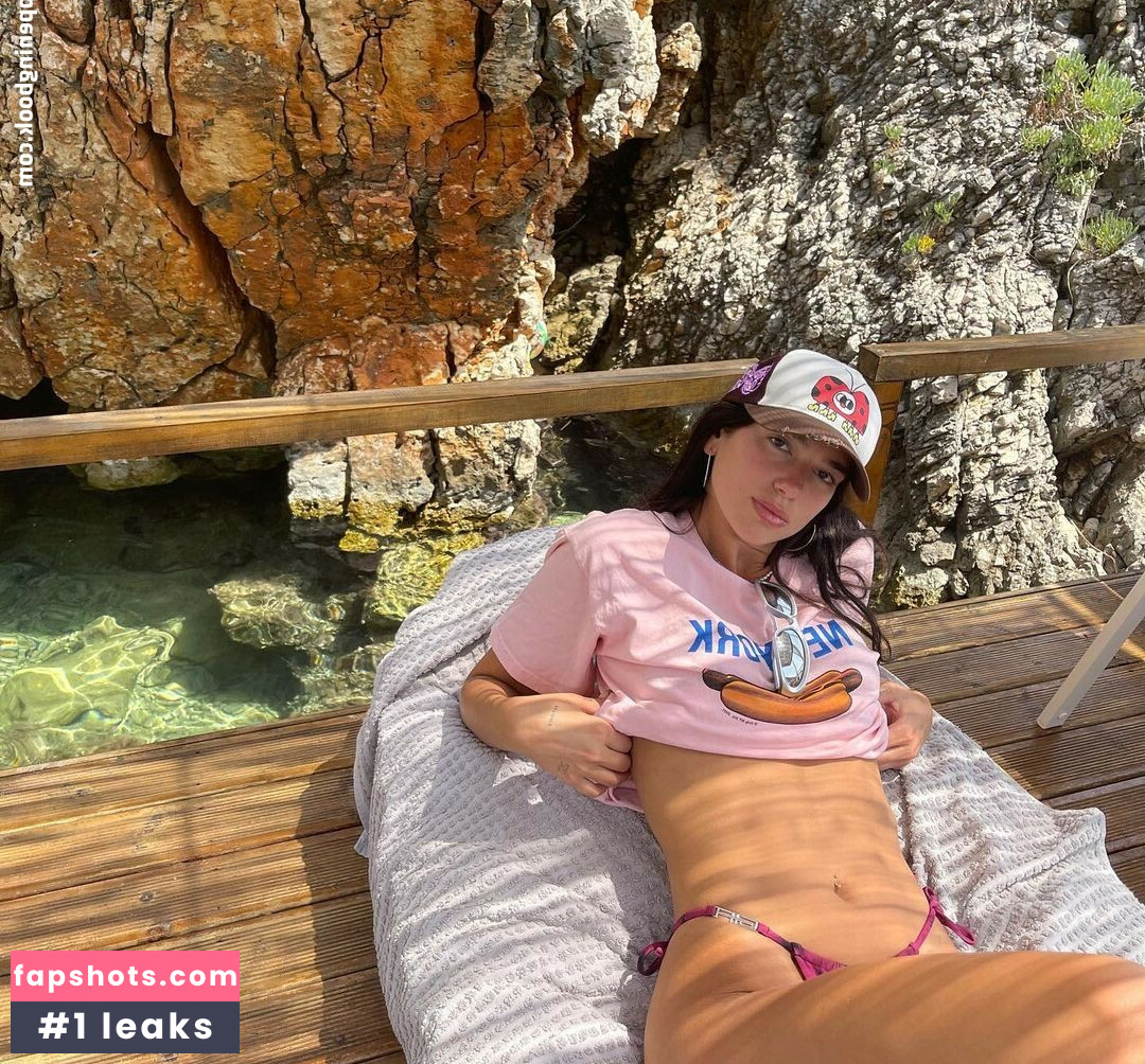 Dua Lipa gallery photo #3820