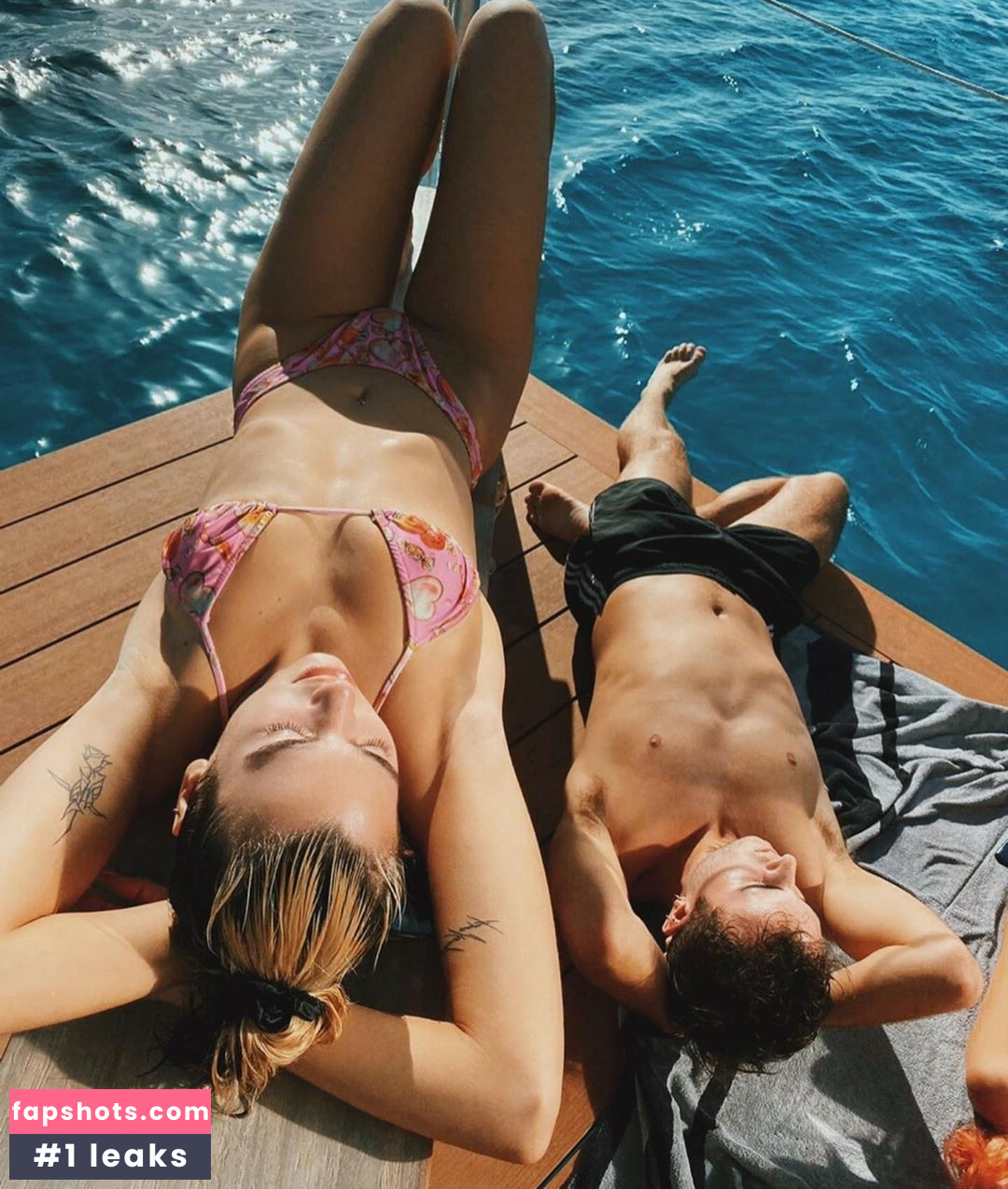 Dua Lipa gallery photo #3831